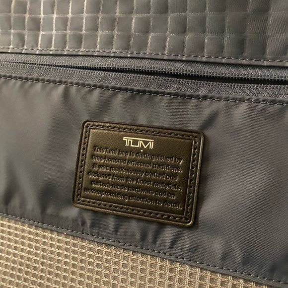 TUMI ALPHA SHORT TRIP DUAL ACCESS SUITCASE - Picture 15 of 15